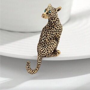 Gold Leopard Brooch with Green Eyes NWT
